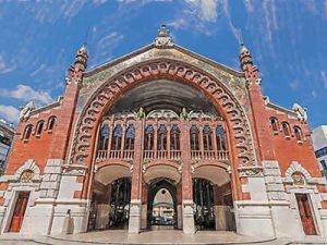 valencia shop feature