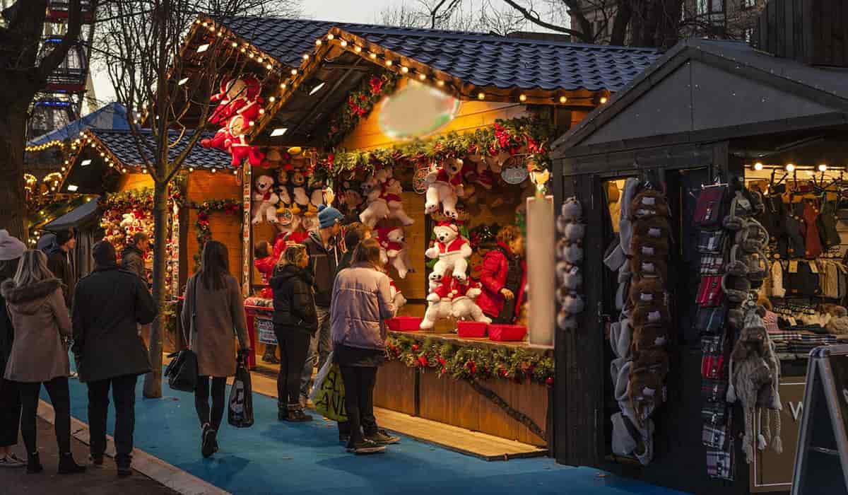 Unveiling the Enchanting Christmas Markets of Valencia - Valencian